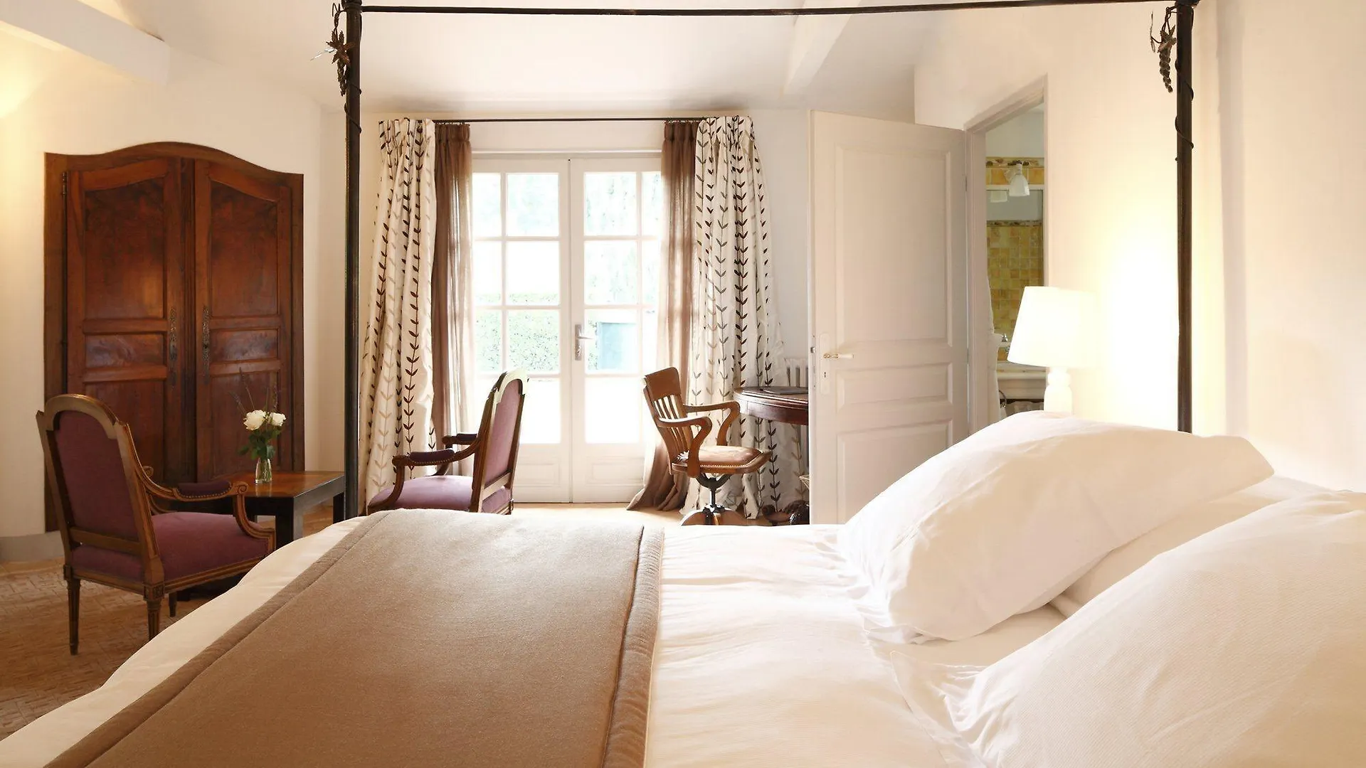 Hostellerie De L'Abbaye De La Celle - Teritoria Brignoles 5*,