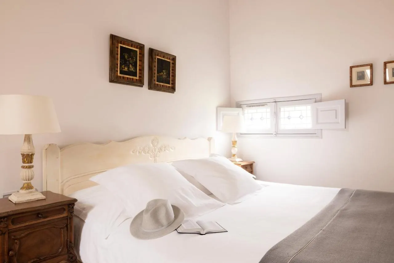 Hostellerie De L'Abbaye De La Celle - Teritoria Brignoles 5*,  France